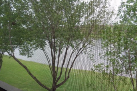 Copropriété à vendre à Pembroke Pines, Floride: 2 chambres, 126.72 m2 № 1977931 - photo 6