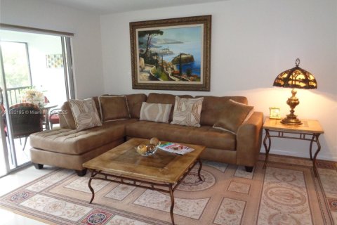 Copropriété à vendre à Pembroke Pines, Floride: 2 chambres, 126.72 m2 № 1977931 - photo 23