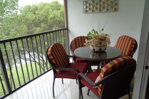 Copropriété à vendre à Pembroke Pines, Floride: 2 chambres, 126.72 m2 № 1977931 - photo 29