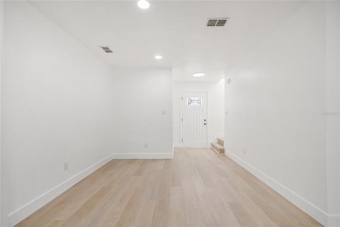 Casa en venta en Clermont, Florida, 3 dormitorios, 143.63 m2 № 2322529 - foto 11