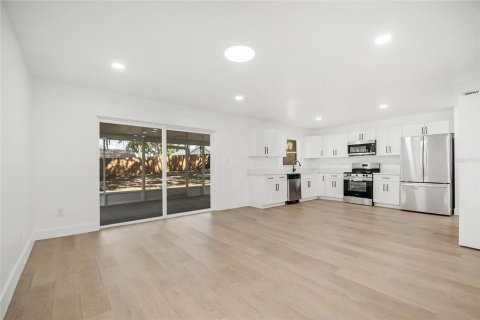 Casa en venta en Clermont, Florida, 3 dormitorios, 143.63 m2 № 2322529 - foto 14
