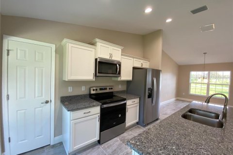 Villa ou maison à louer à Ocala, Floride: 3 chambres, 133.22 m2 № 2415341 - photo 6