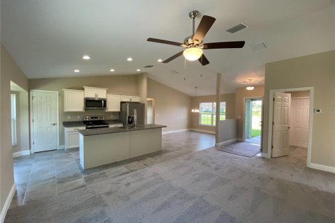 Villa ou maison à louer à Ocala, Floride: 3 chambres, 133.22 m2 № 2415341 - photo 9
