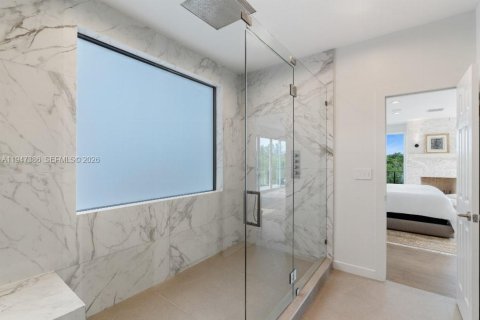 Villa ou maison à vendre à Coral Gables, Floride: 6 chambres, 629.78 m2 № 2004787 - photo 12