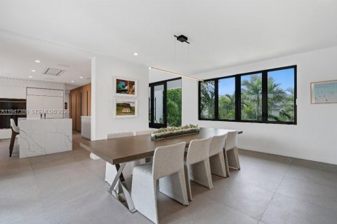 Villa ou maison à vendre à Coral Gables, Floride: 6 chambres, 629.78 m2 № 2004787 - photo 21