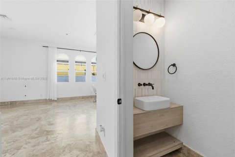 Townhouse in Fort Lauderdale, Florida 3 bedrooms, 191.66 sq.m. № 1953291 - photo 16