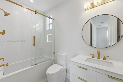 Townhouse in Fort Lauderdale, Florida 3 bedrooms, 191.66 sq.m. № 1953291 - photo 23