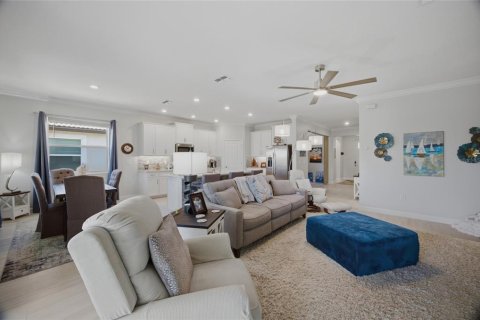 Villa ou maison à vendre à Wimauma, Floride: 3 chambres, 225.66 m2 № 2325103 - photo 8