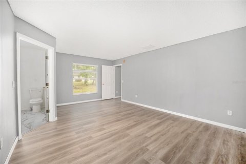 House in Ocala, Florida 3 bedrooms, 187.66 sq.m. № 2102656 - photo 28