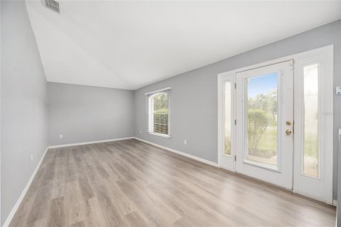 House in Ocala, Florida 3 bedrooms, 187.66 sq.m. № 2102656 - photo 9
