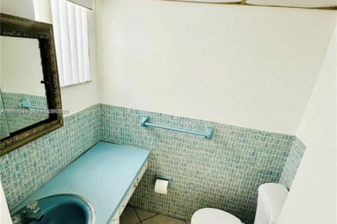 Copropriété à louer à Hallandale Beach, Floride: 1 chambre № 1987821 - photo 8