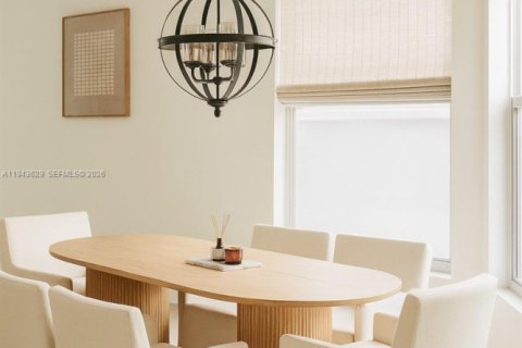 House in Fort Lauderdale, Florida 3 bedrooms, 226.59 sq.m. № 2000538 - photo 10