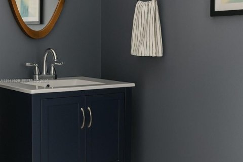 House in Fort Lauderdale, Florida 3 bedrooms, 226.59 sq.m. № 2000538 - photo 8