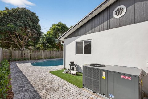 Снять в аренду виллу или дом в Маргит, Флорида 3 спальни, 115.11м2, № 2002565 - фото 4