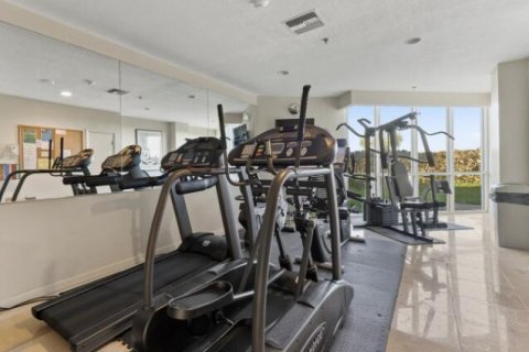 Condo in Hutchinson Island South, Florida, 2 bedrooms  № 2084184 - photo 15