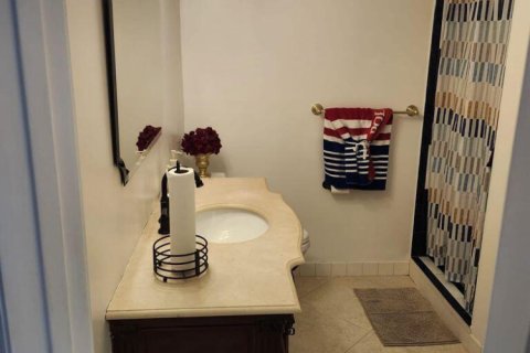 Condo in Hutchinson Island South, Florida, 2 bedrooms  № 2084184 - photo 10