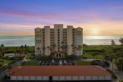 Condo in Hutchinson Island South, Florida, 2 bedrooms  № 2084184 - photo 18