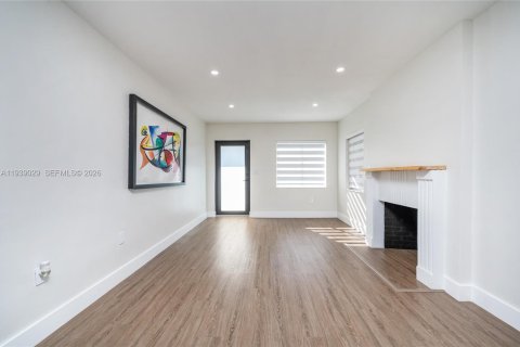 Villa ou maison à louer à Miami, Floride: 3 chambres, 141.4 m2 № 1996834 - photo 7