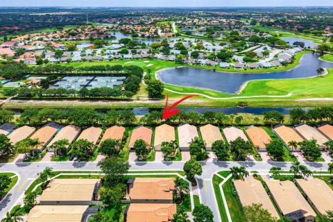 House in Boynton Beach, Florida 3 bedrooms, 188.96 sq.m. № 2087052