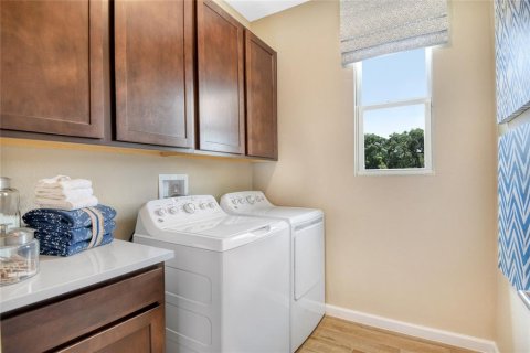 Casa en venta en Winter Haven, Florida, 3 dormitorios, 157.93 m2 № 1751779 - foto 15
