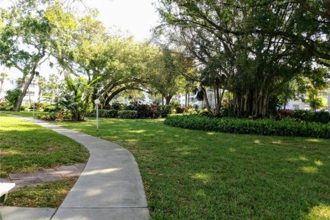 Condo in Bradenton, Florida, 1 bedroom  № 1531439 - photo 27