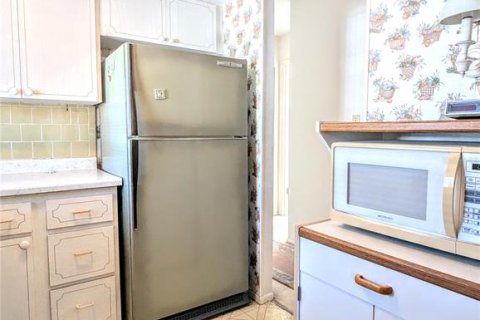 Condo in Bradenton, Florida, 1 bedroom  № 1531439 - photo 7