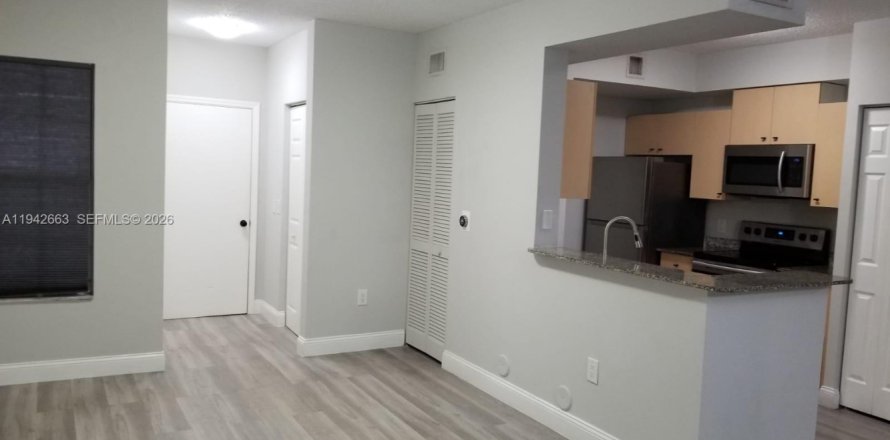 Condo à Miramar, Floride, 1 chambre № 2000101