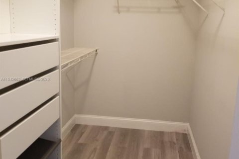 Copropriété à louer à Miramar, Floride: 1 chambre, 78.97 m2 № 2000101 - photo 7