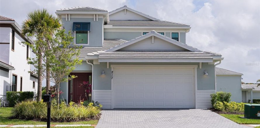 House in Saint Lucie, Florida 5 bedrooms, 292.64 sq.m. № 2110290