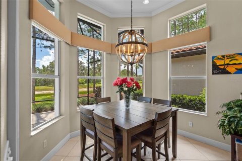 House in Howey-in-the-Hills, Florida 3 bedrooms, 246.01 sq.m. № 1916170 - photo 12