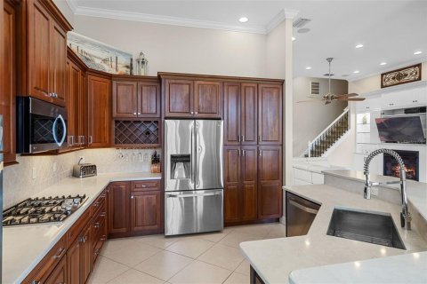House in Howey-in-the-Hills, Florida 3 bedrooms, 246.01 sq.m. № 1916170 - photo 11