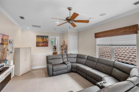 House in Howey-in-the-Hills, Florida 3 bedrooms, 246.01 sq.m. № 1916170 - photo 16