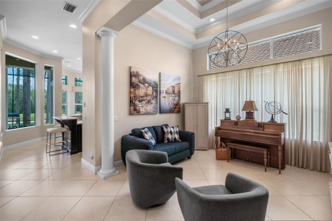 House in Howey-in-the-Hills, Florida 3 bedrooms, 246.01 sq.m. № 1916170 - photo 5