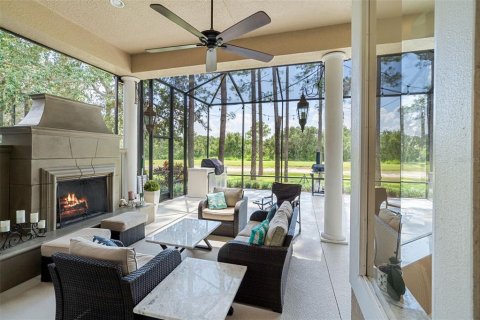 House in Howey-in-the-Hills, Florida 3 bedrooms, 246.01 sq.m. № 1916170 - photo 30