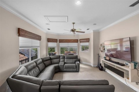 House in Howey-in-the-Hills, Florida 3 bedrooms, 246.01 sq.m. № 1916170 - photo 14