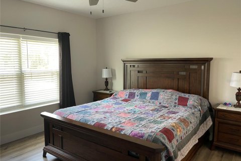 Casa en venta en Weeki Wachee, Florida, 3 dormitorios, 154.5 m2 № 2211969 - foto 10