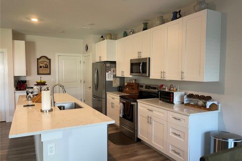Casa en venta en Weeki Wachee, Florida, 3 dormitorios, 154.5 m2 № 2211969 - foto 8