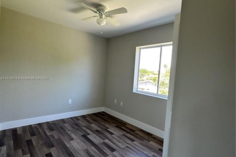 Adosado en alquiler en Fort Lauderdale, Florida, 3 dormitorios, 130.06 m2 № 1937420 - foto 13