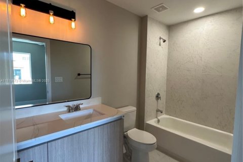 Adosado en alquiler en Fort Lauderdale, Florida, 3 dormitorios, 130.06 m2 № 1937420 - foto 12