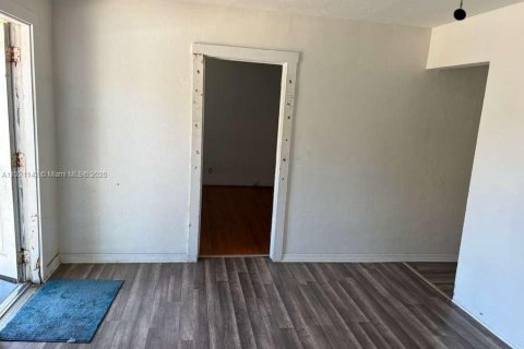 Casa en venta en Fort Lauderdale, Florida, 2 dormitorios, 109.81 m2 № 1974203 - foto 15