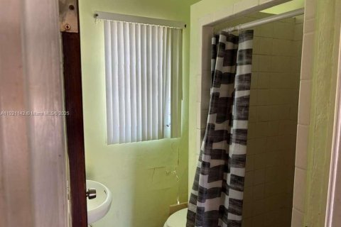 Casa en venta en Fort Lauderdale, Florida, 2 dormitorios, 109.81 m2 № 1974203 - foto 14