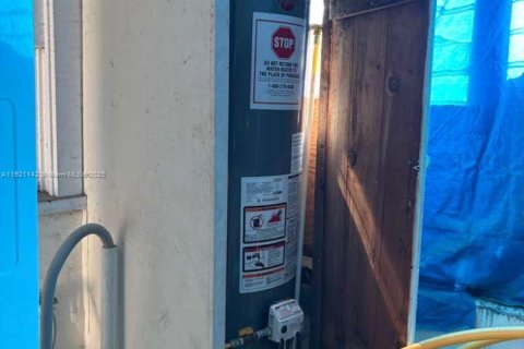 Casa en venta en Fort Lauderdale, Florida, 2 dormitorios, 109.81 m2 № 1974203 - foto 5