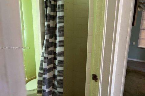 Casa en venta en Fort Lauderdale, Florida, 2 dormitorios, 109.81 m2 № 1974203 - foto 21