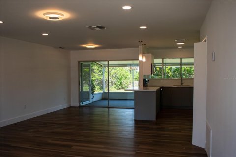 House in Port Charlotte, Florida 3 bedrooms, 113.43 sq.m. № 1743211 - photo 12