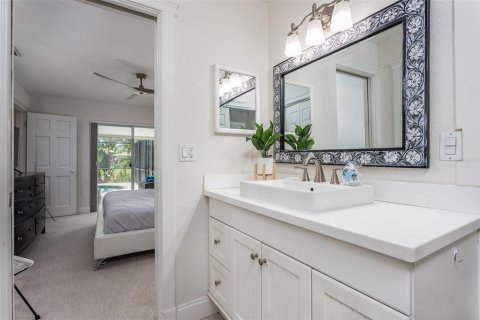 House in Sarasota, Florida 3 bedrooms, 143.81 sq.m. № 1508979 - photo 29