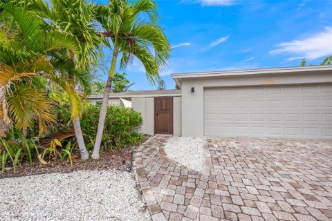 House in Sarasota, Florida 3 bedrooms, 143.81 sq.m. № 1508979 - photo 9