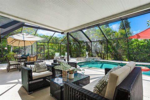 House in Sarasota, Florida 3 bedrooms, 143.81 sq.m. № 1508979 - photo 2