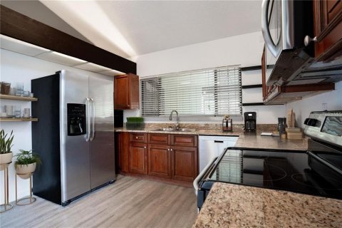 Casa en venta en Haines City, Florida, 2 dormitorios, 172.8 m2 № 1590617 - foto 6