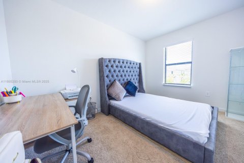 Casa en venta en Homestead, Florida, 4 dormitorios, 193.7 m2 № 1962145 - foto 24