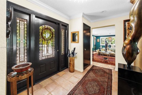 House in Coral Gables, Florida 4 bedrooms, 204.01 sq.m. № 1711925 - photo 3